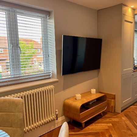 A Luxury 2 Bedroom Apartment Barnet Exterior foto